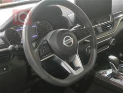 نيسان ألتيما